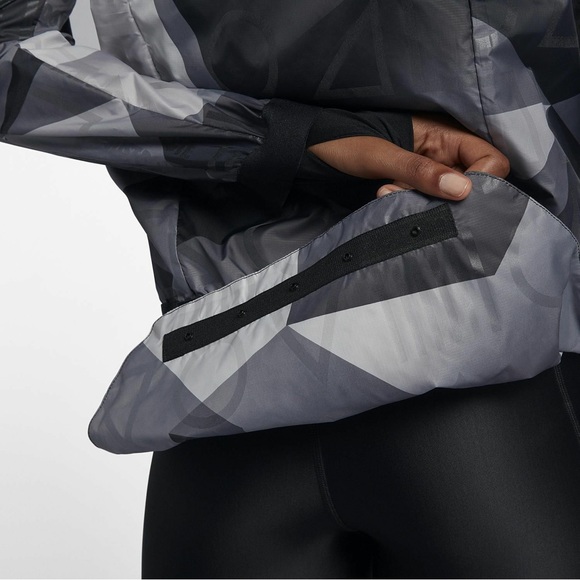 Nike Shield Hooded Windbreaker Jacket Size XS - Picture 11 of 13